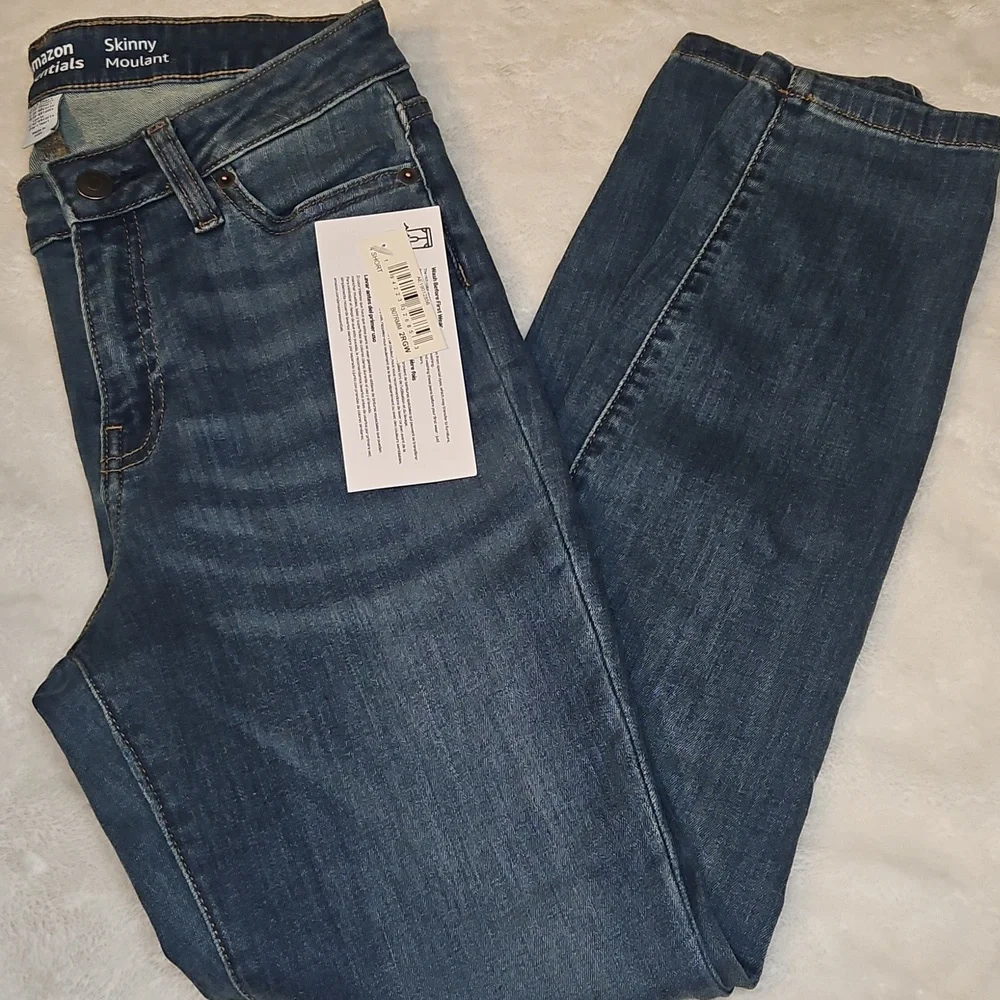 Amazon Essentials Dark Wash Skinny Jeans Mid Rise Denim Petite 4P NWT
